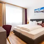 Lerch Suites Lägenhetshotell